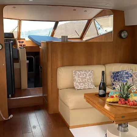 Yacht Lena Maria